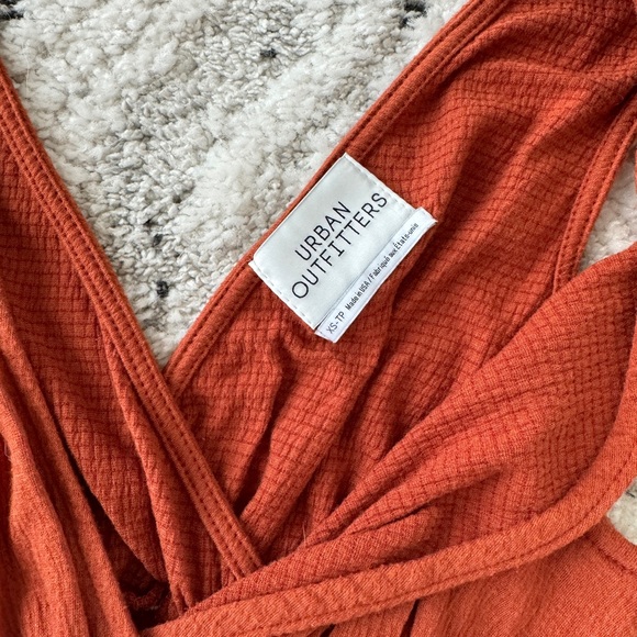 Urban Outfitters Crop Top - Picture 3 of 7